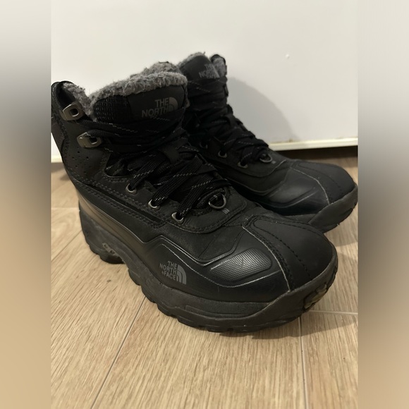 North Face winter / hiking boots - Picture 3 of 11